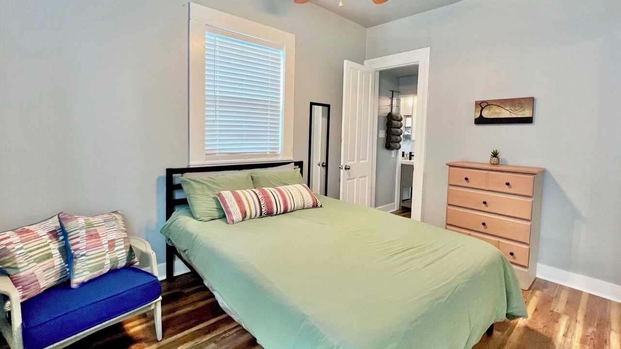 Photo of Bedroom in Esplanade Ridge