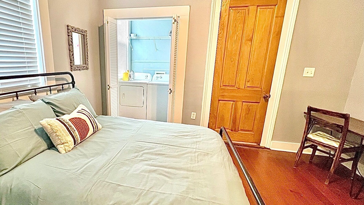 Photo of Bedroom in Esplanade Ridge