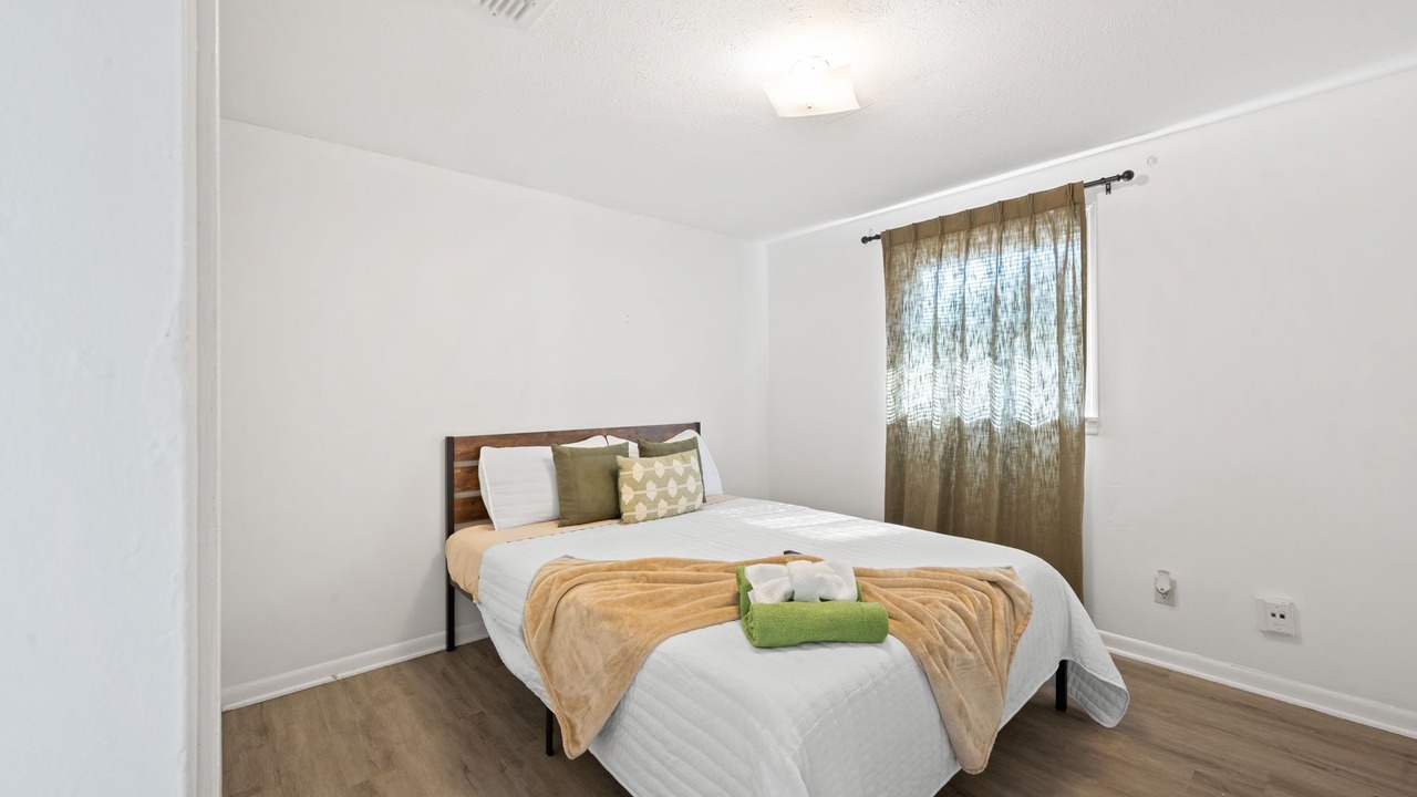 Photo of Bedroom in Westside