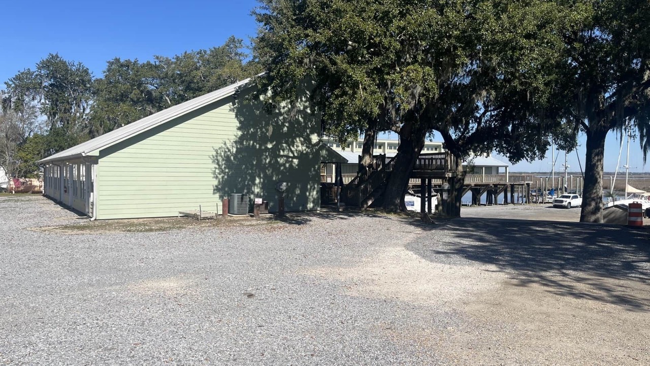 Photo of Others in Gautier
