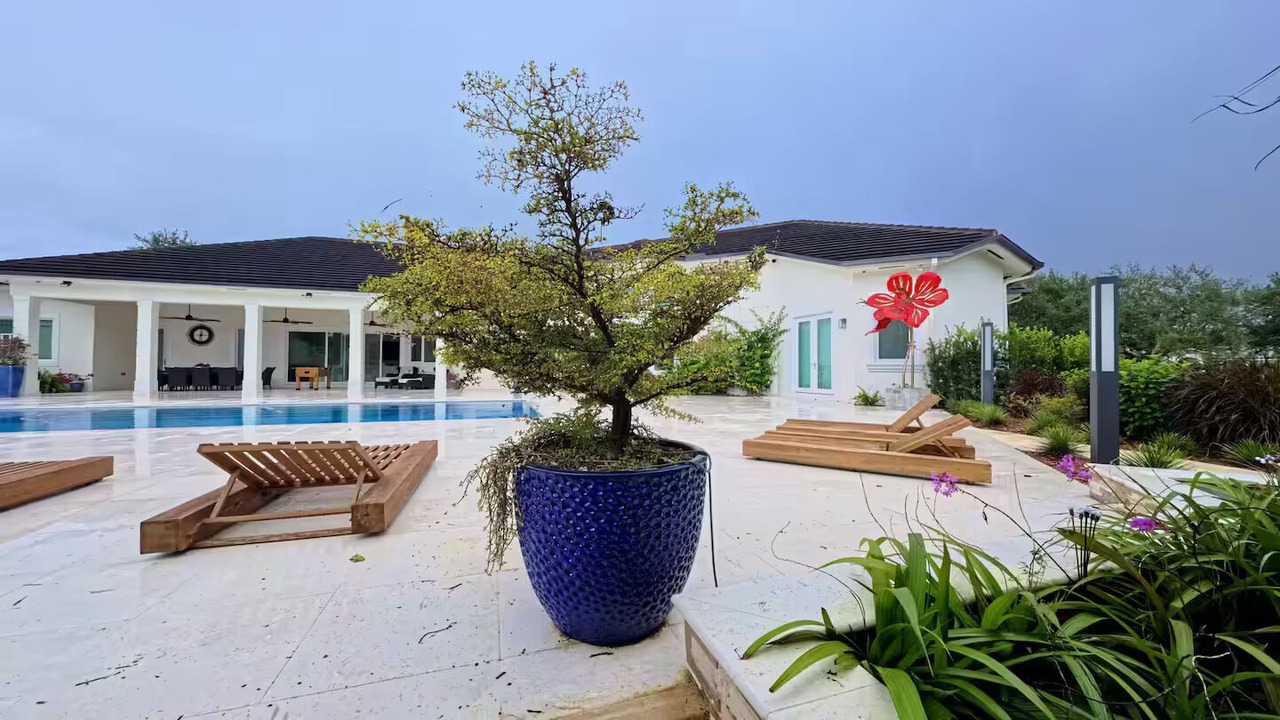 Photo of Outdoor in Ludlam