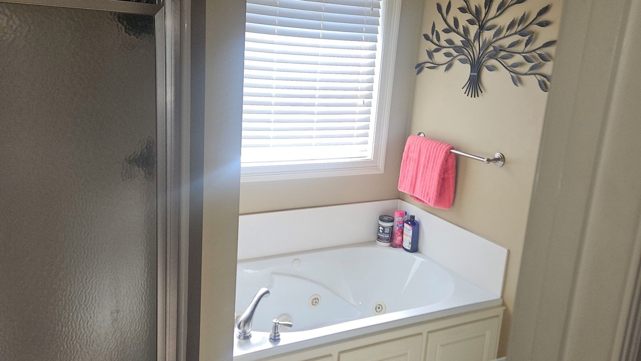 Photo of Bathroom in Pearl