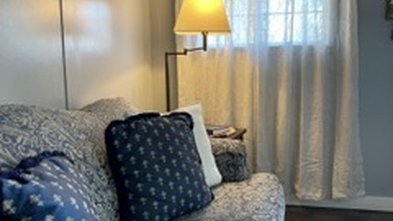Photo of Livingroom in New Albany