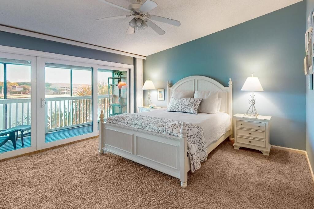 Photo of Bedroom in Miramar Beach