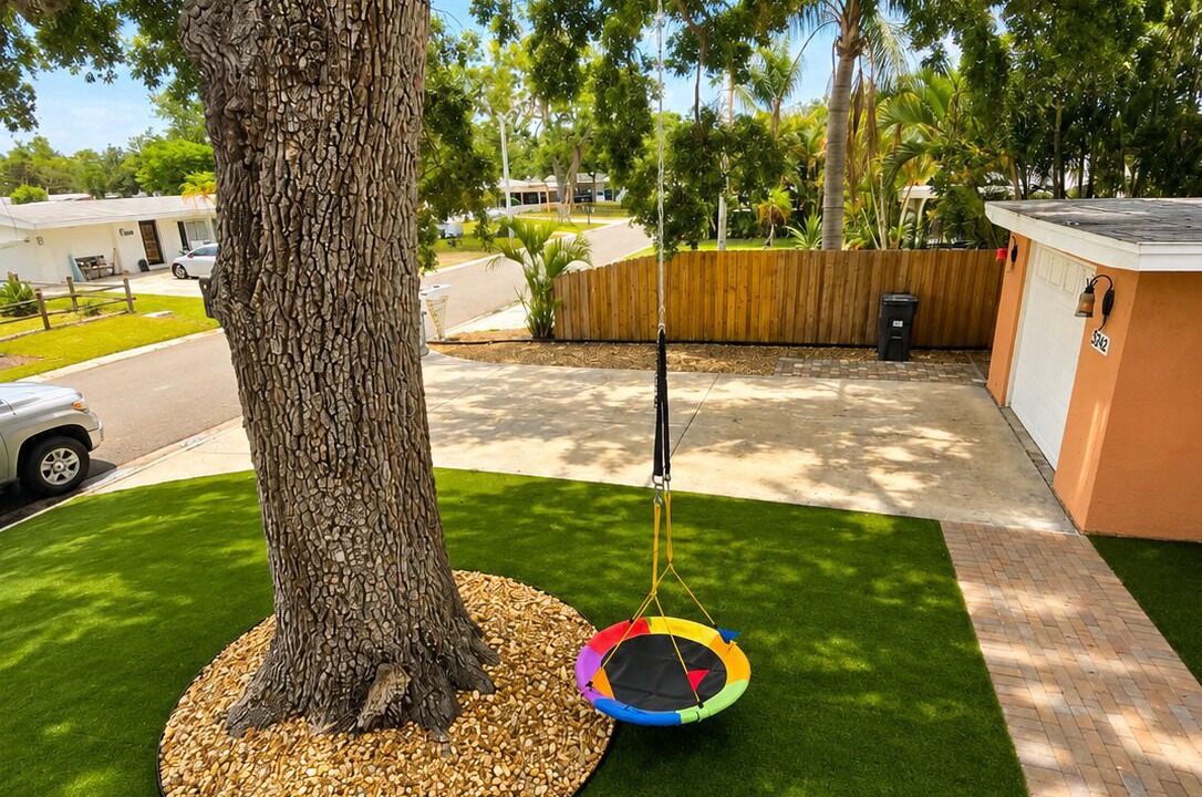 Photo of Outdoor in Bayshore Gardens
