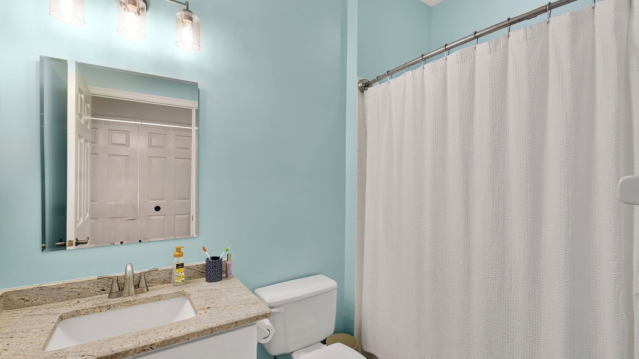 Photo of Bathroom in Tropical Cove