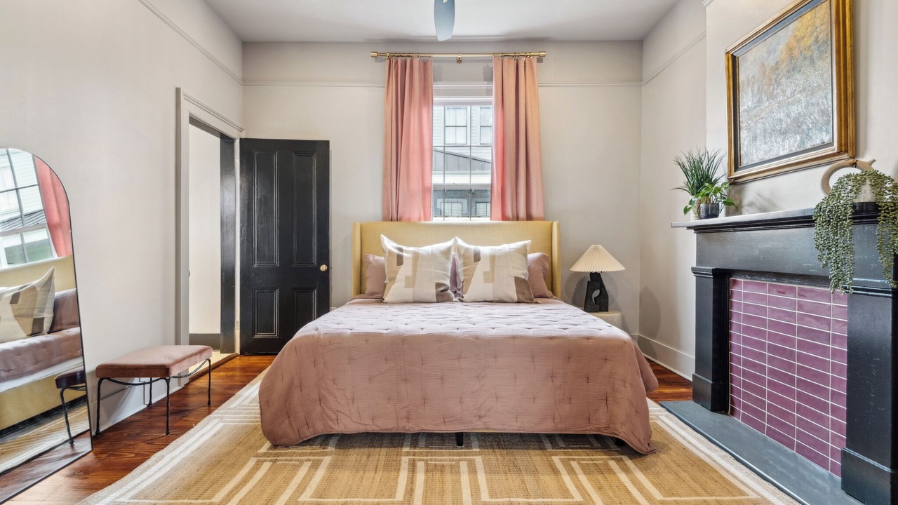 Photo of Bedroom in Irish Channel