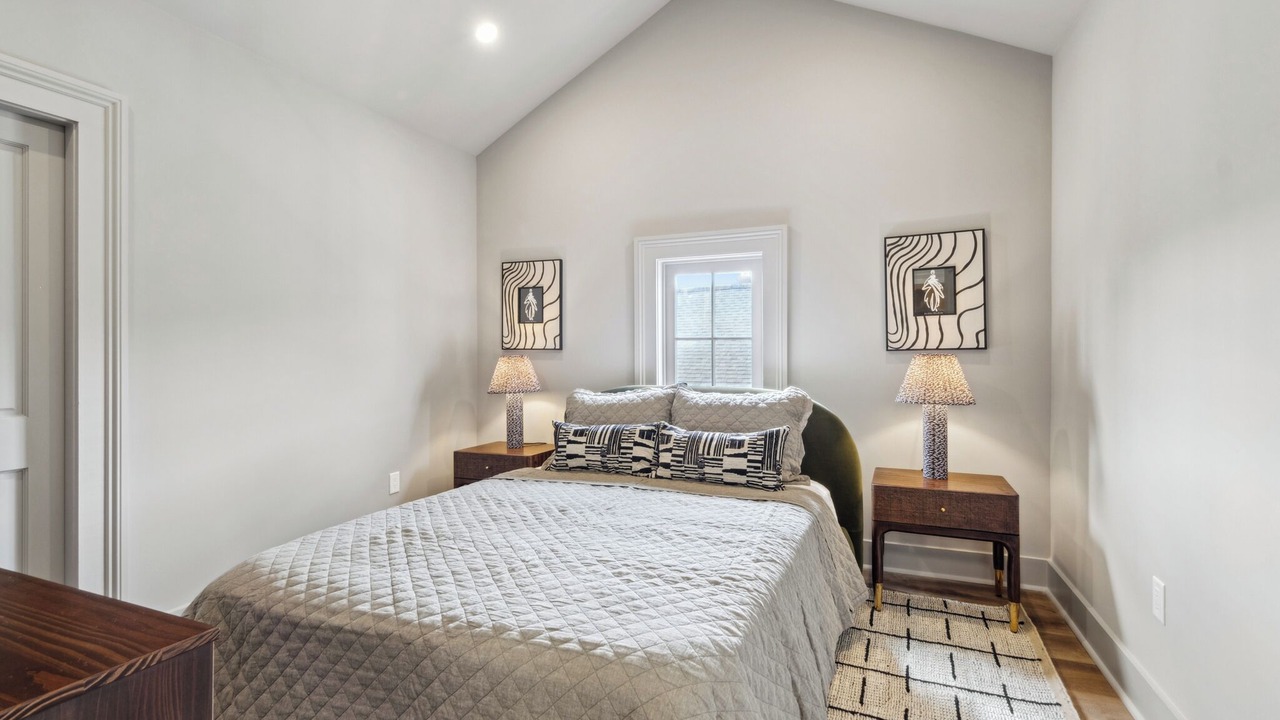 Photo of Bedroom in Irish Channel