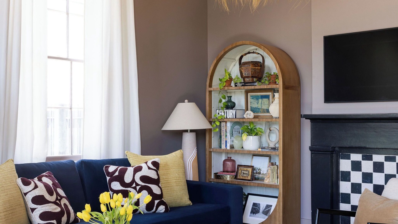 Photo of Livingroom in Irish Channel