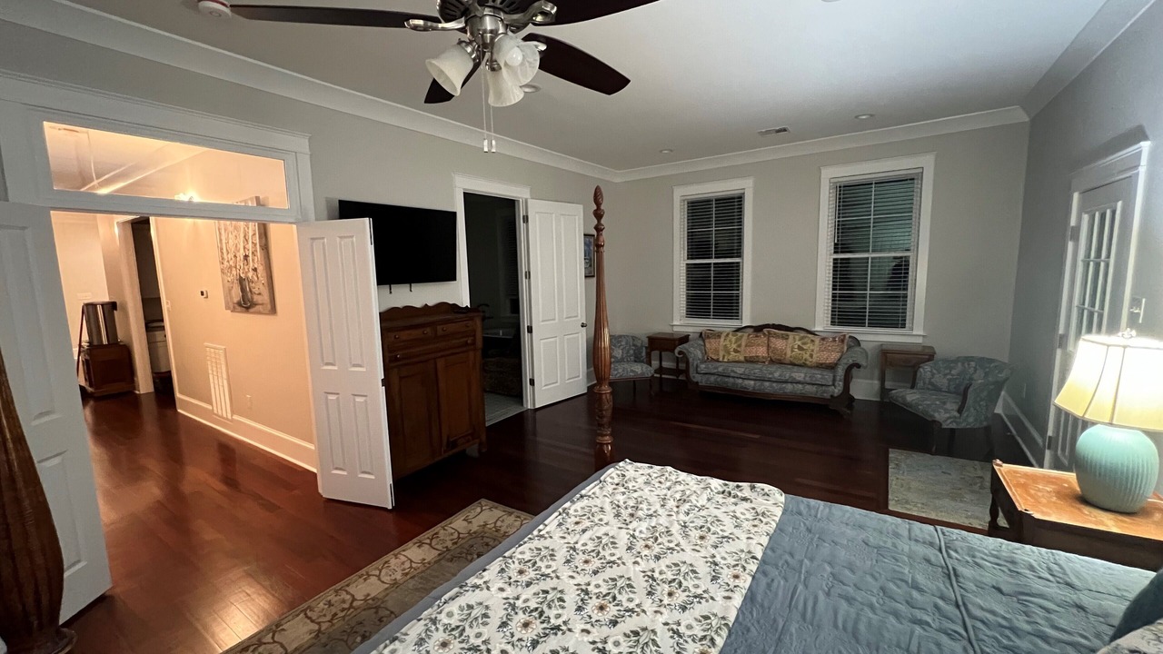 Photo of Bedroom in Hahnville