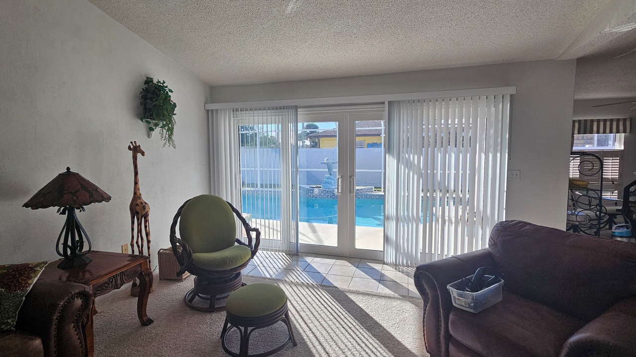 Photo of Livingroom in Sandpiper Forest