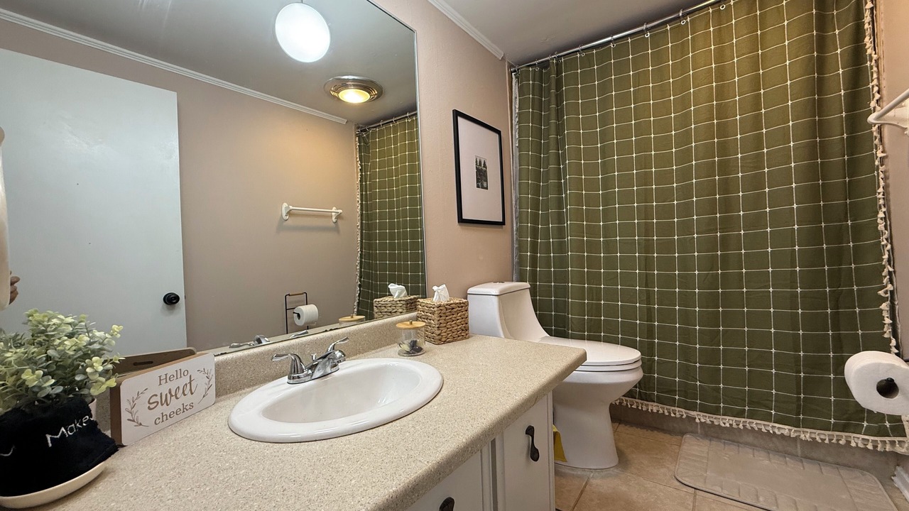 Photo of Bathroom in Diamondhead