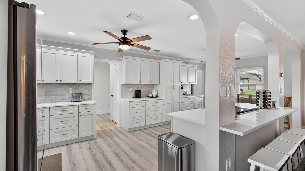 Photo of Kitchen in Bay Crest Park
