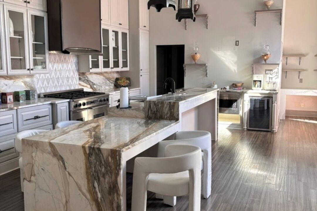 Photo of Kitchen in Lake Terrace & Oaks