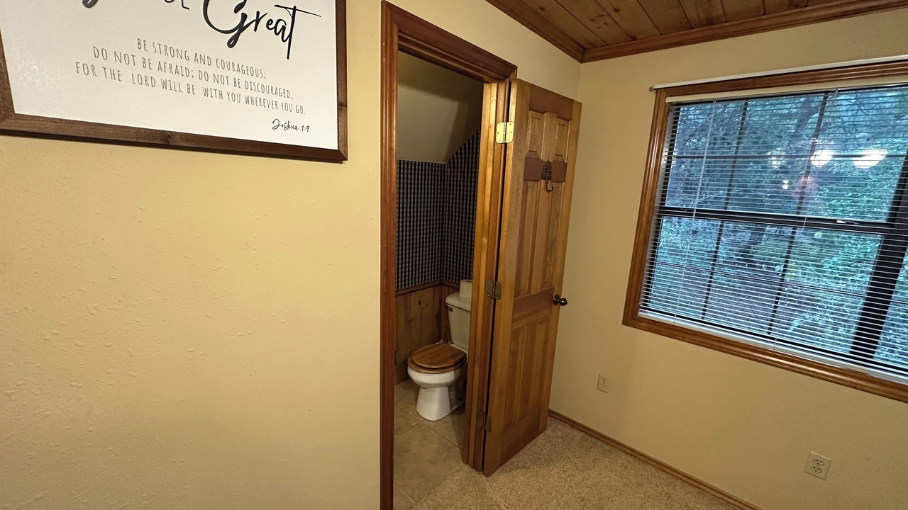 Photo of Bathroom in Hawkins