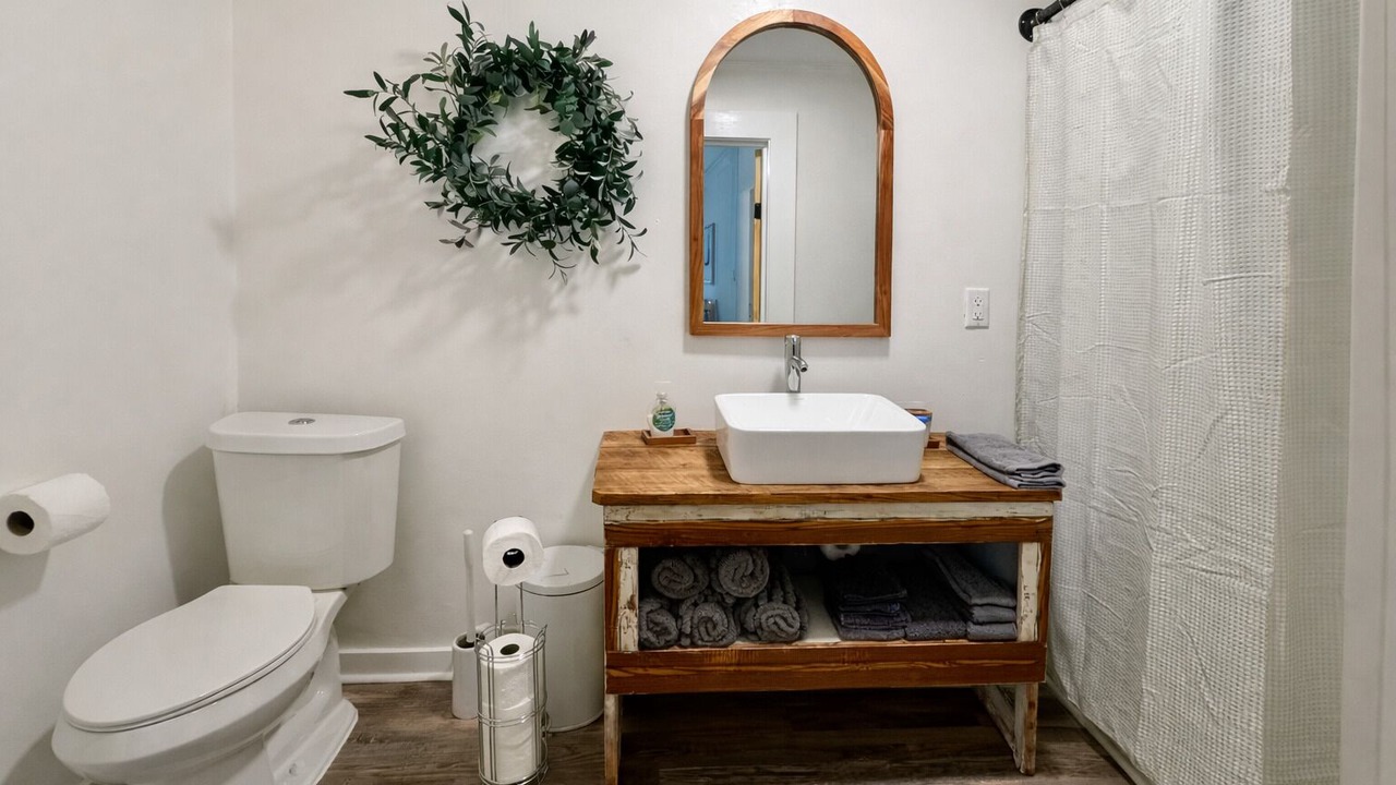 Photo of Bathroom in Tupelo