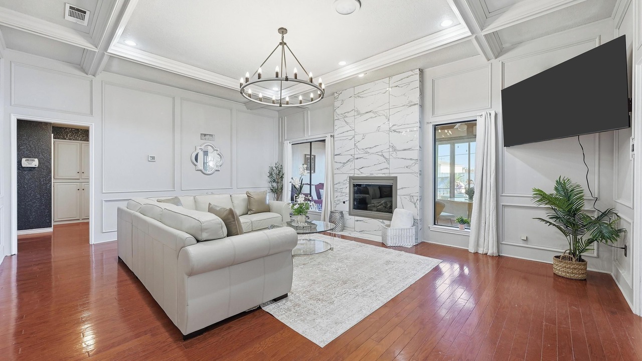 Photo of Livingroom in Irving