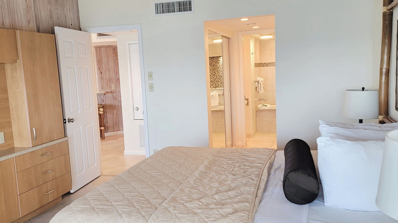 Photo of Bedroom in Historic Seaport