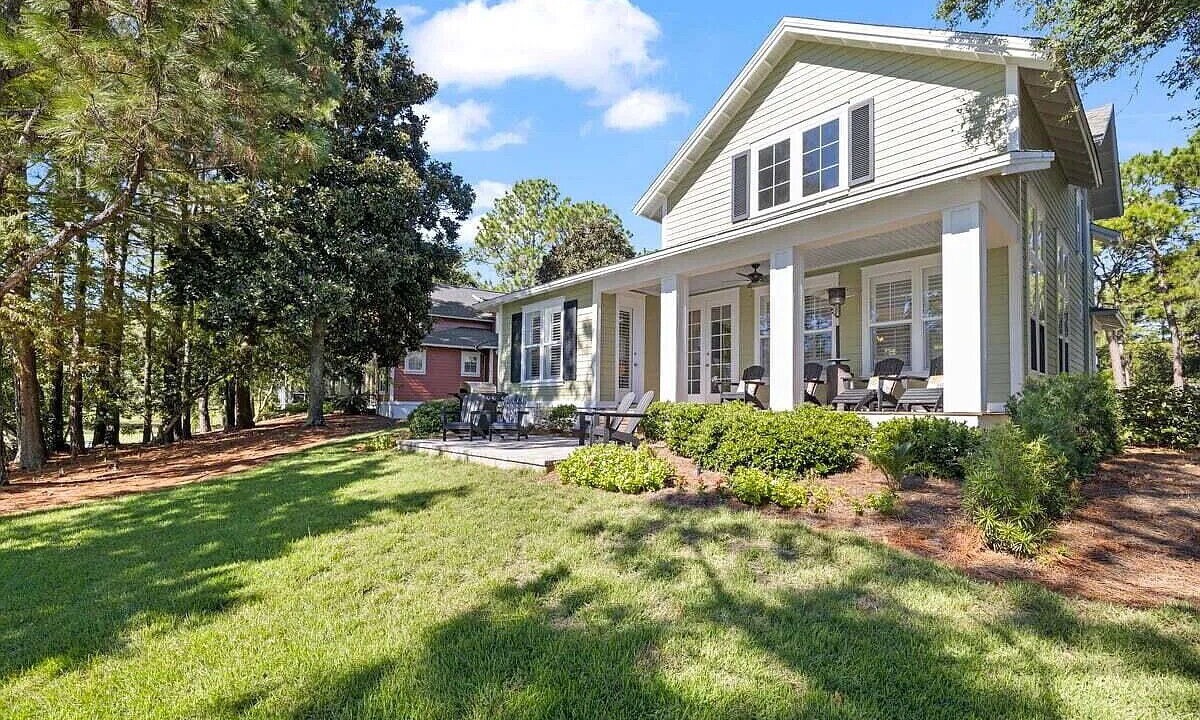 Photo of Outdoor in Laurel Grove