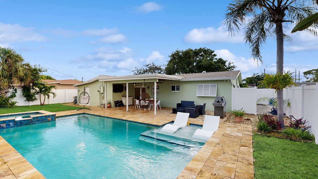 Photo of Outdoor in Coral Ridge Isles