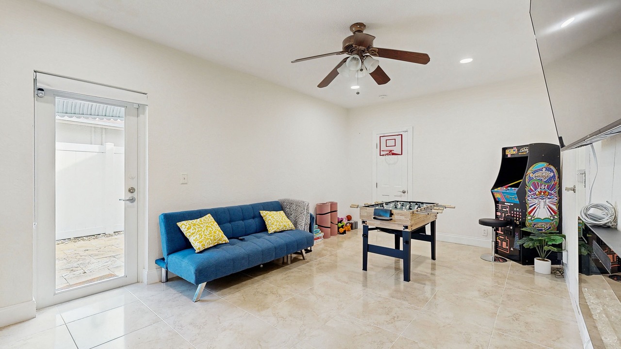 Photo of Bedroom in Coral Ridge Isles