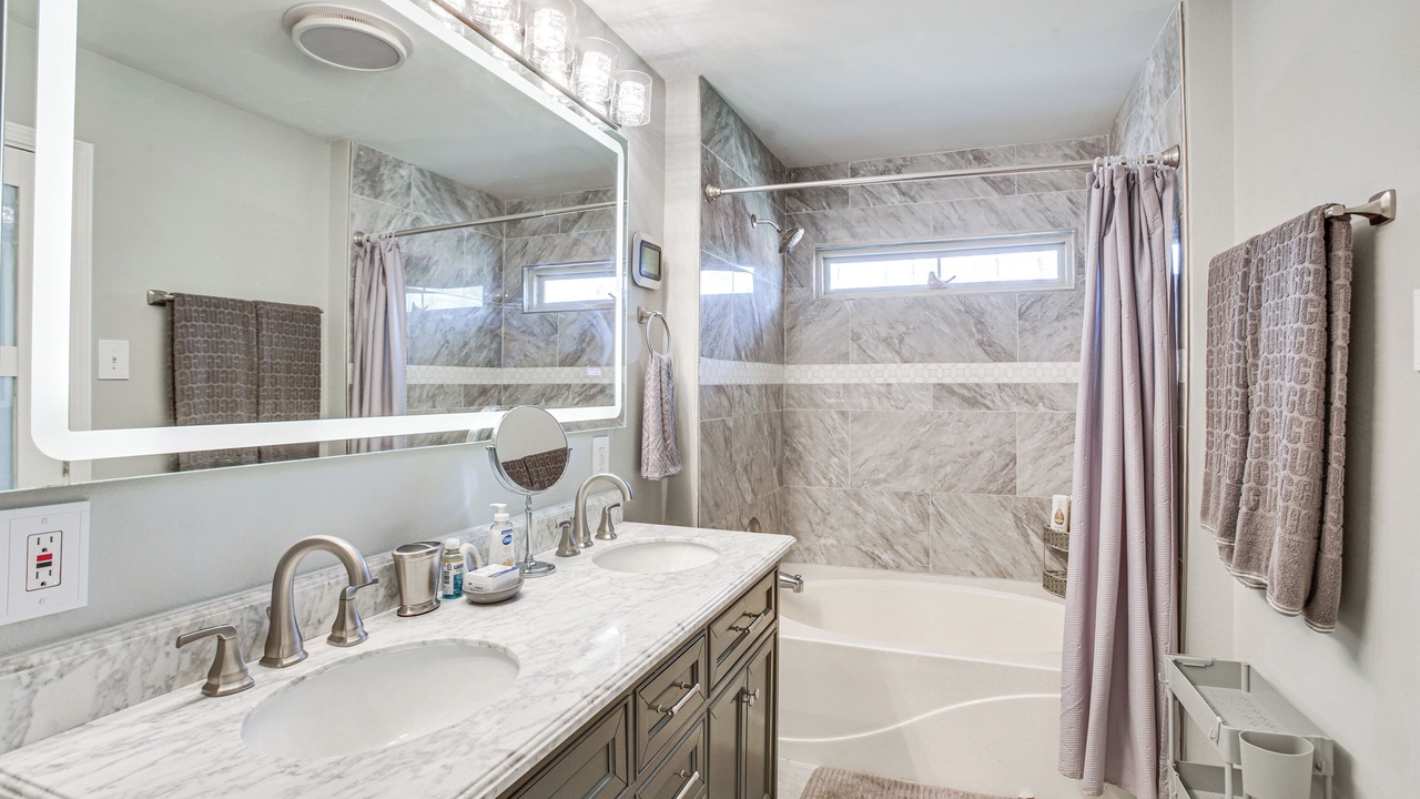 Photo of Bathroom in LaPlace