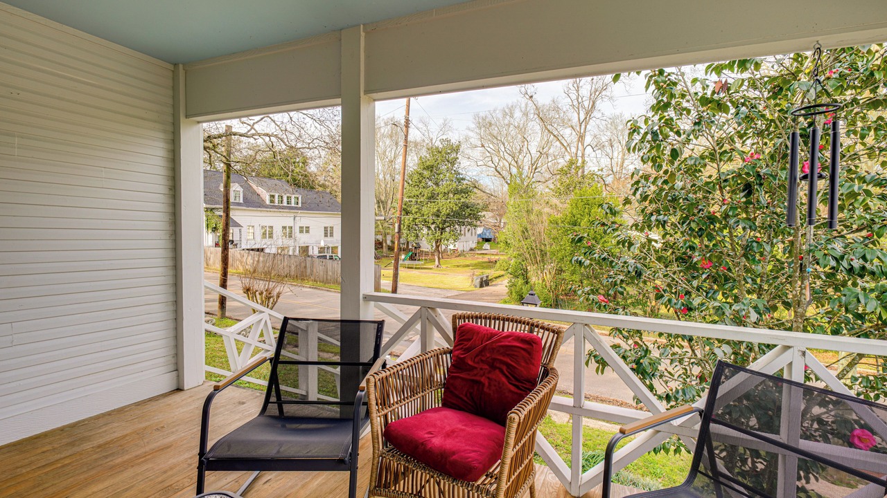 Photo of Patio Balcony in Laurel