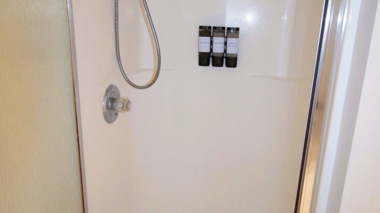 Photo of Bathroom in Highlands - Perkins
