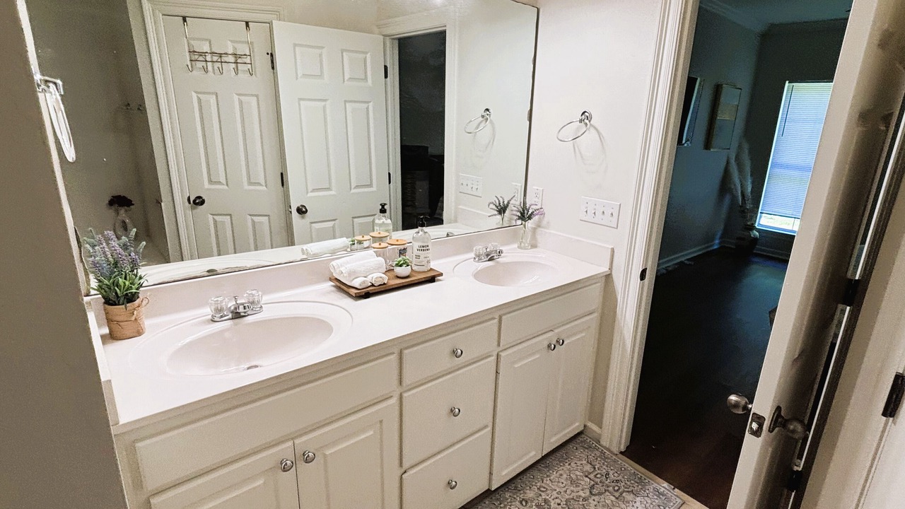Photo of Bathroom in Highlands - Perkins