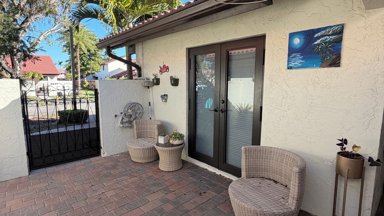 Photo of Patio Balcony in Kendale Lakes