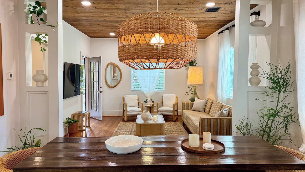 Photo of Livingroom in Greater Heights