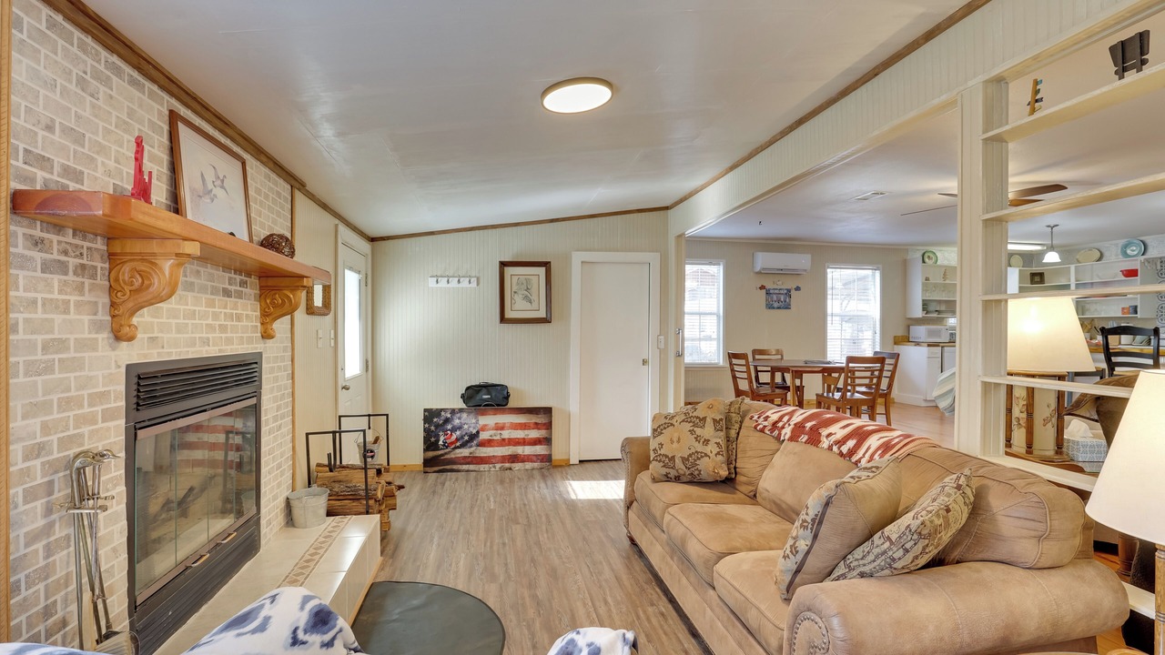 Photo of Livingroom in Hemphill