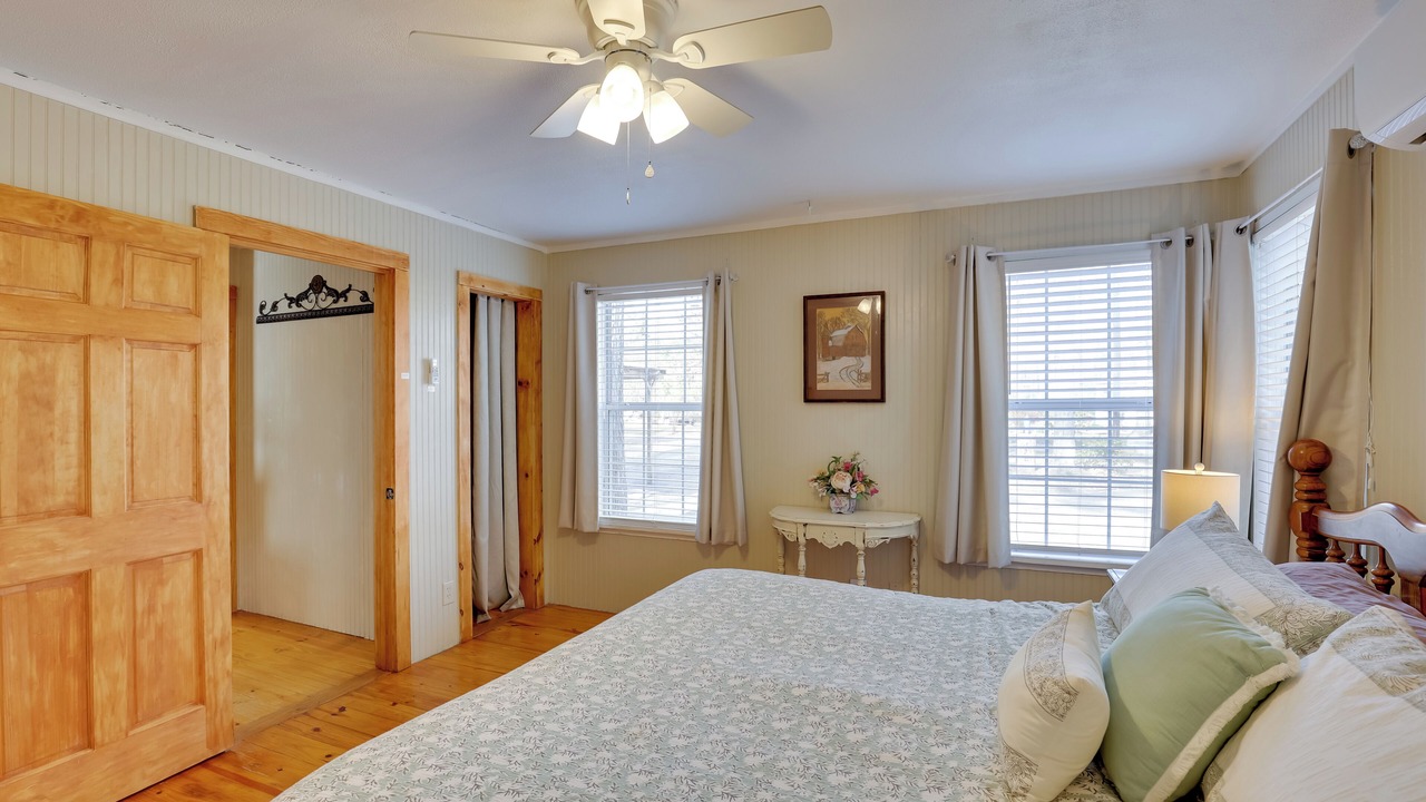 Photo of Bedroom in Hemphill