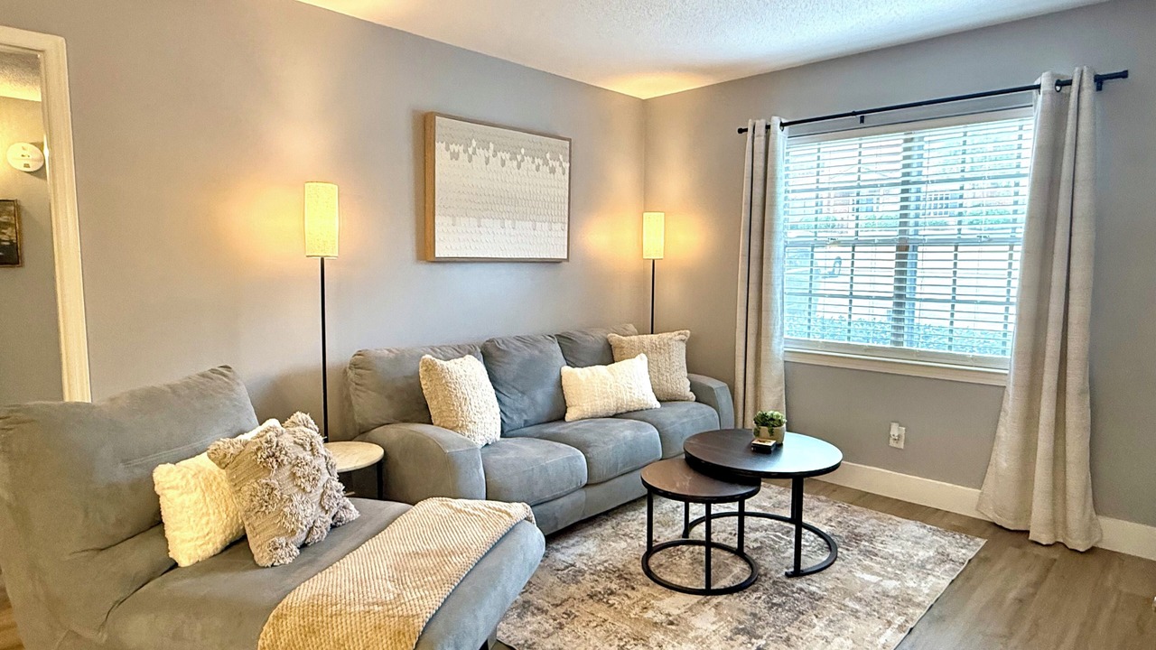 Photo of Livingroom in Homewood