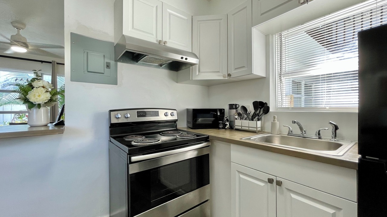 Photo of Kitchen in Lauderdale Beach