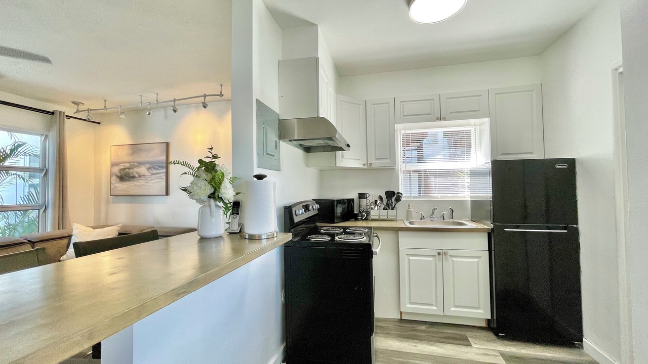 Photo of Kitchen in Lauderdale Beach