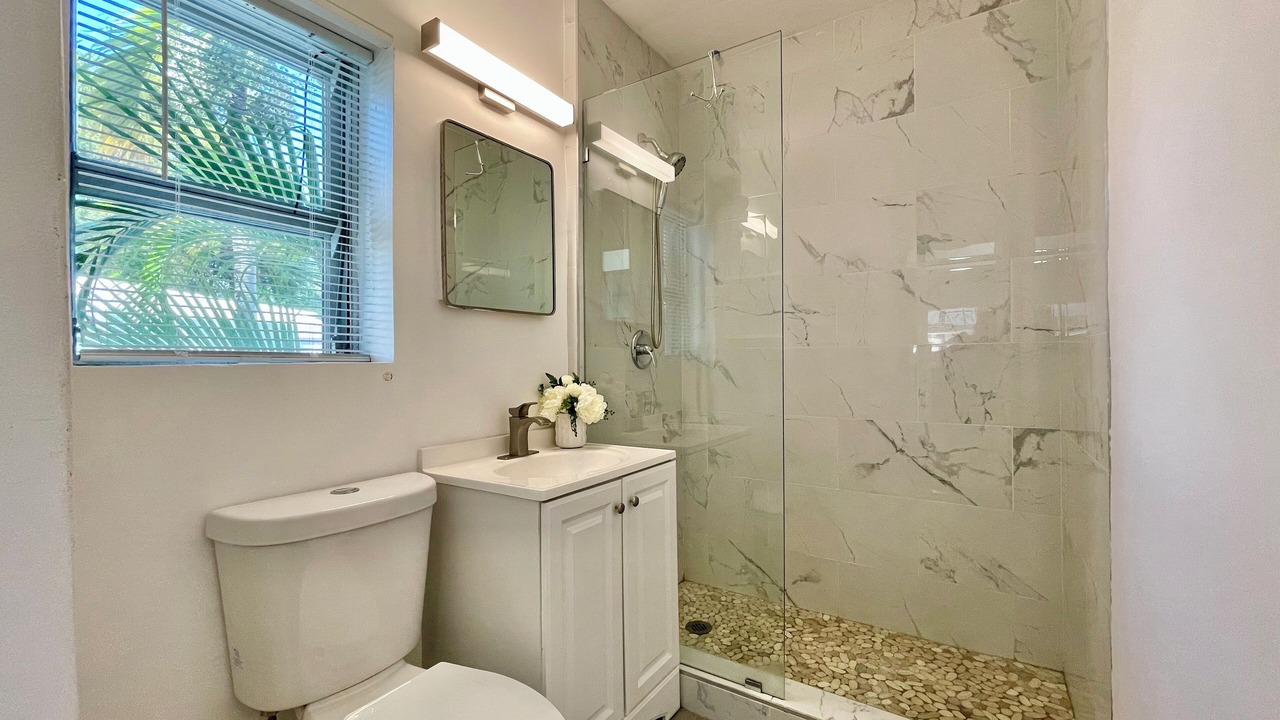 Photo of Bathroom in Lauderdale Beach