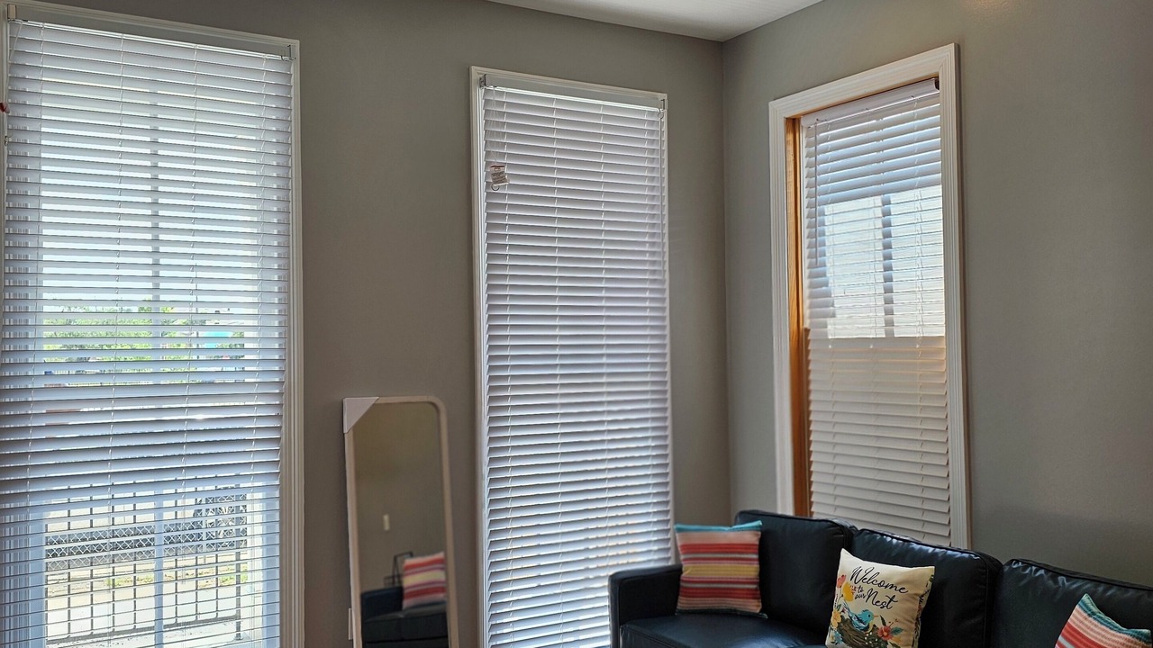 Photo of Livingroom in Seventh Ward