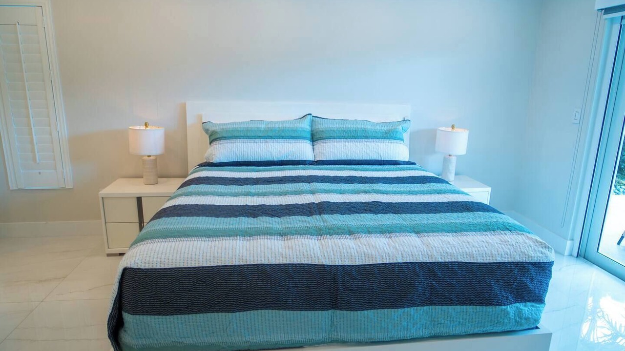 Photo of Bedroom in Kendale Lakes
