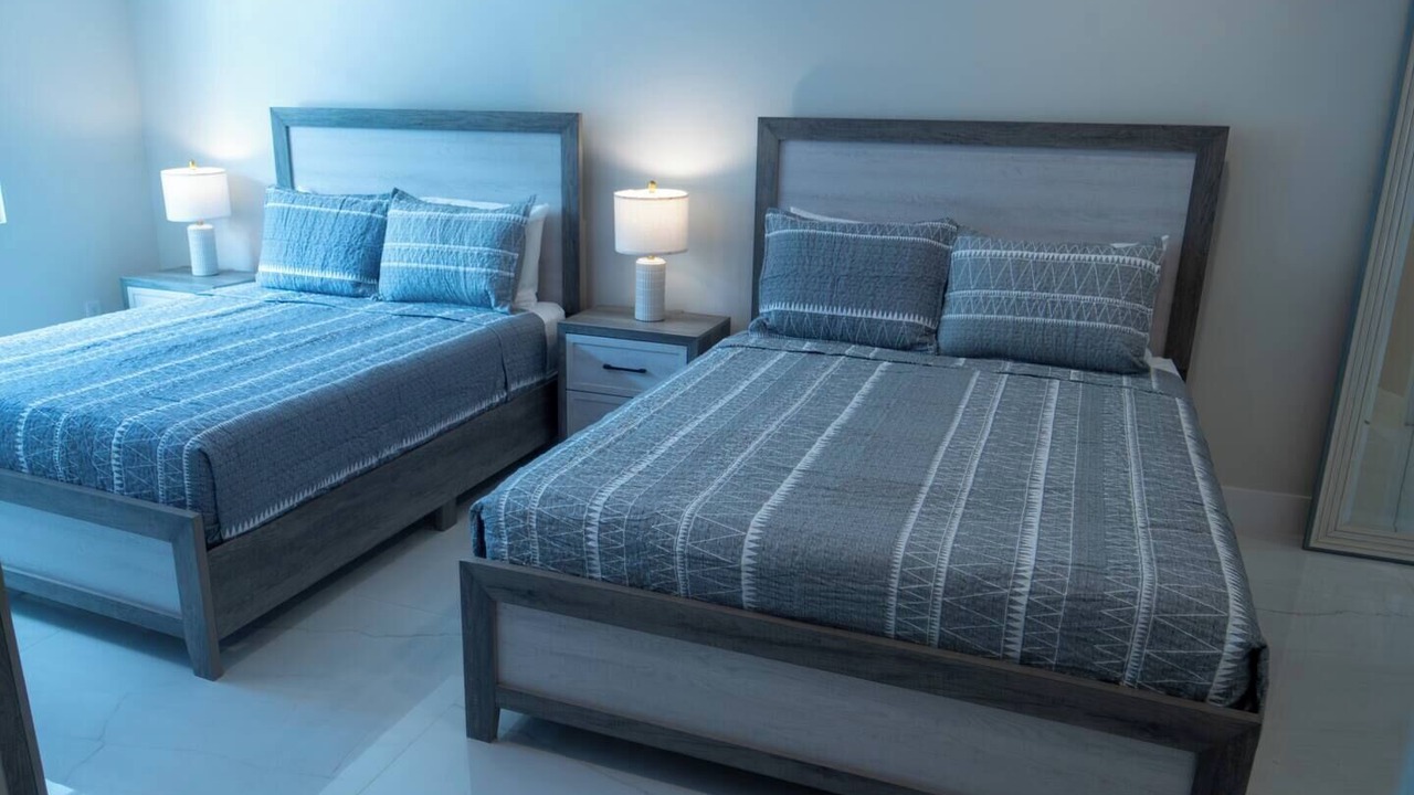 Photo of Bedroom in Kendale Lakes