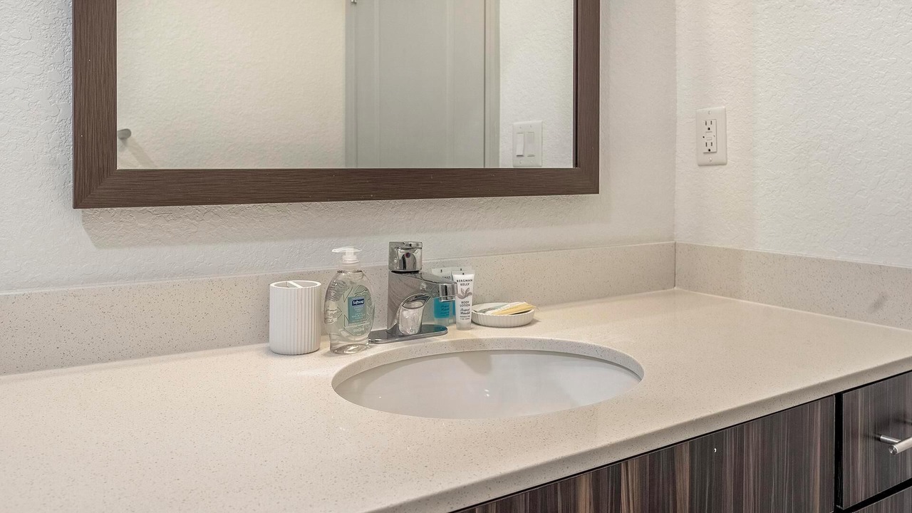 Photo of Bathroom in Fairvilla