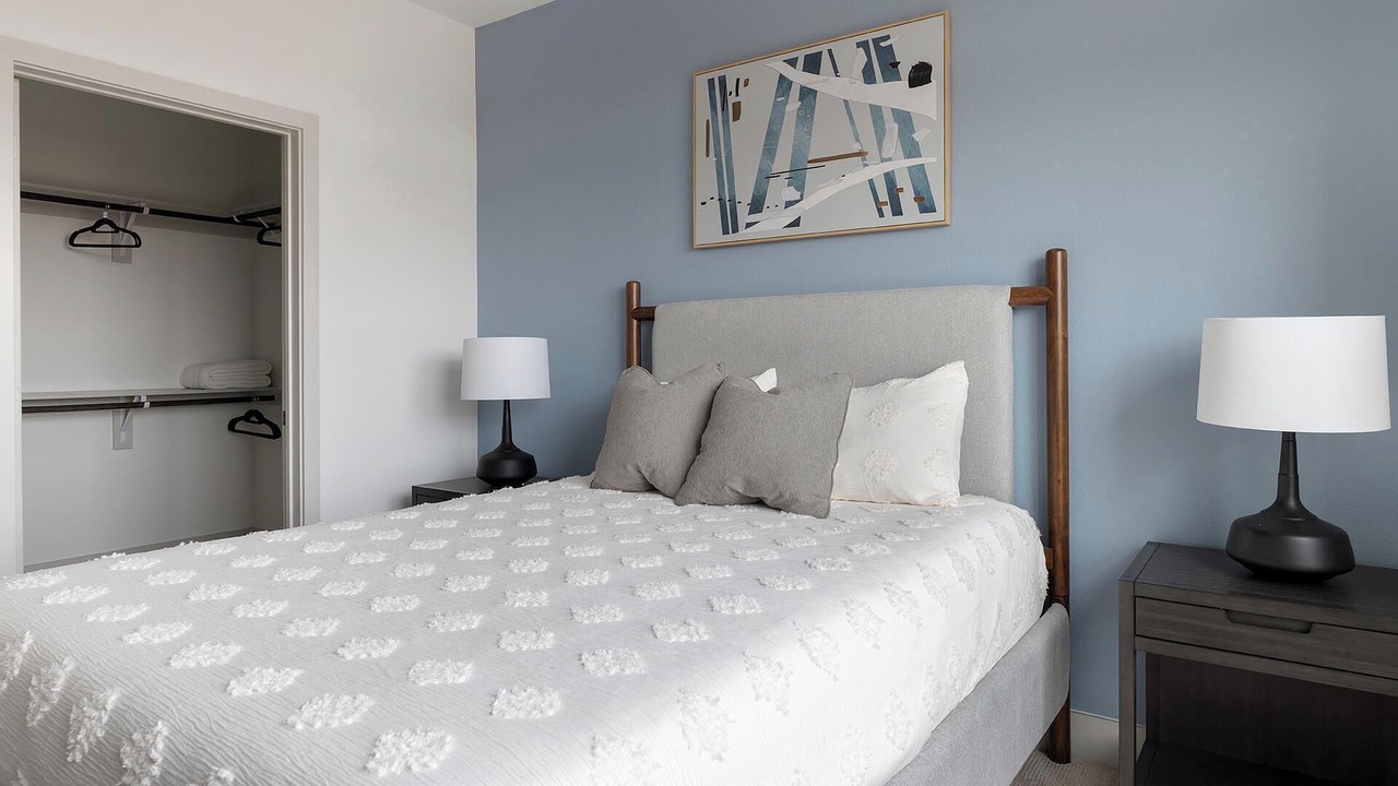 Photo of Bedroom in Garland