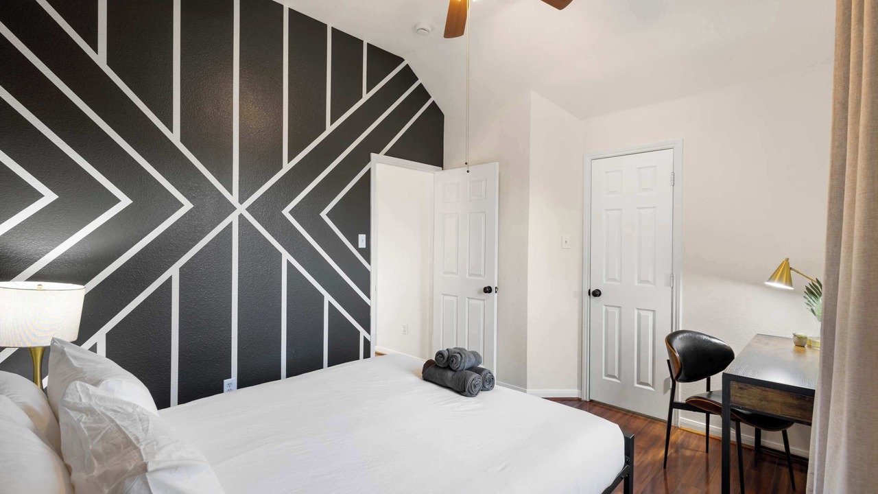 Photo of Bedroom in Far North Dallas