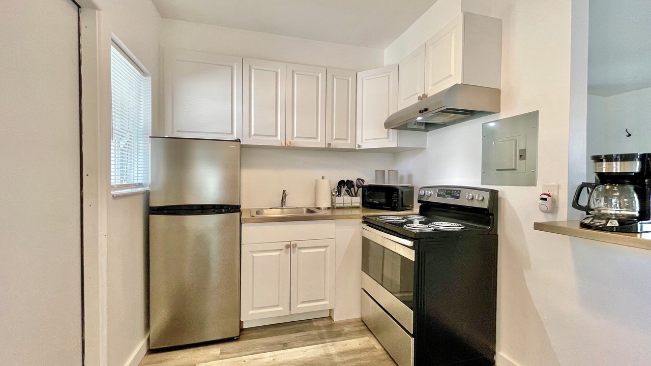 Photo of Kitchen in Lauderdale Beach