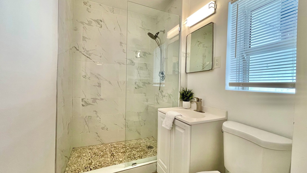 Photo of Bathroom in Lauderdale Beach