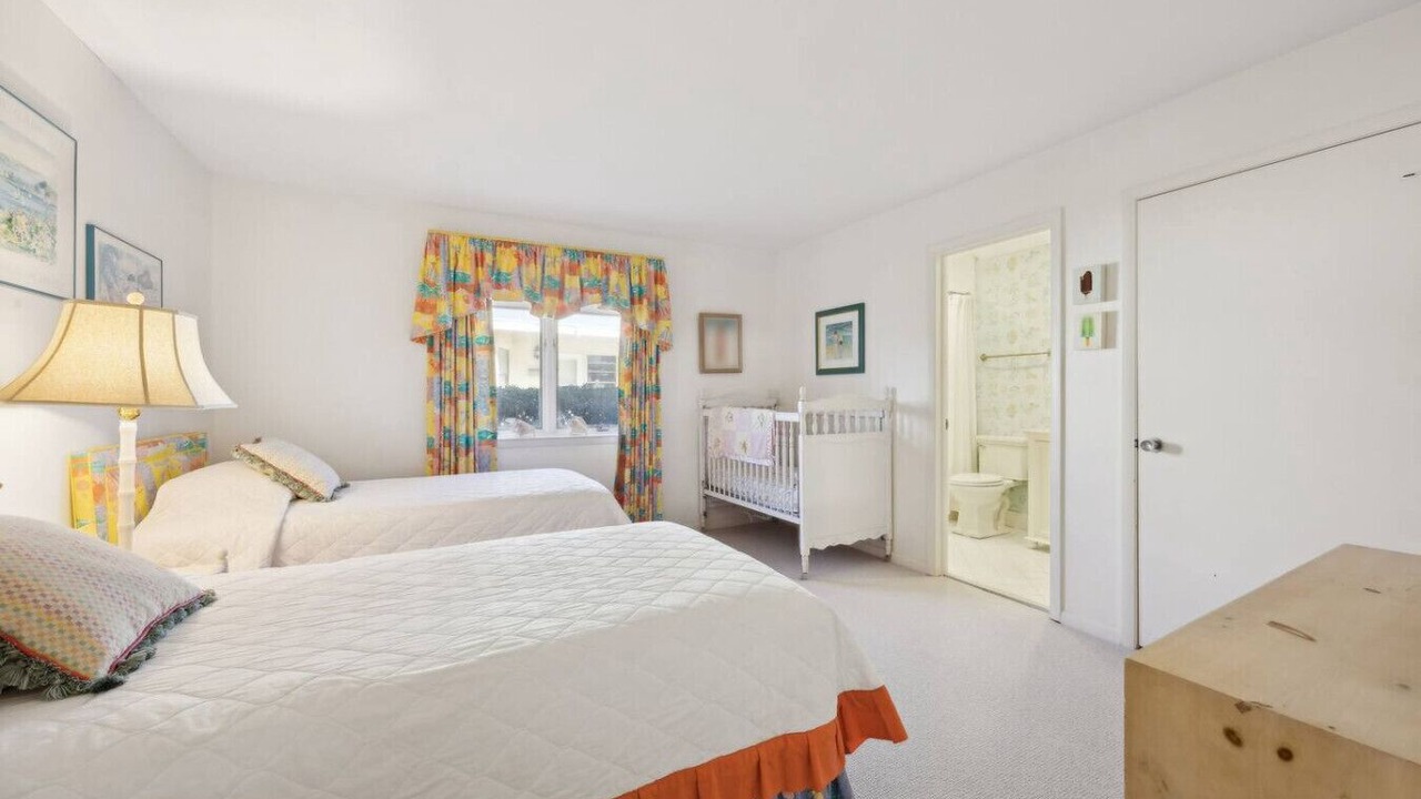 Photo of Bedroom in Jacksonville Beach