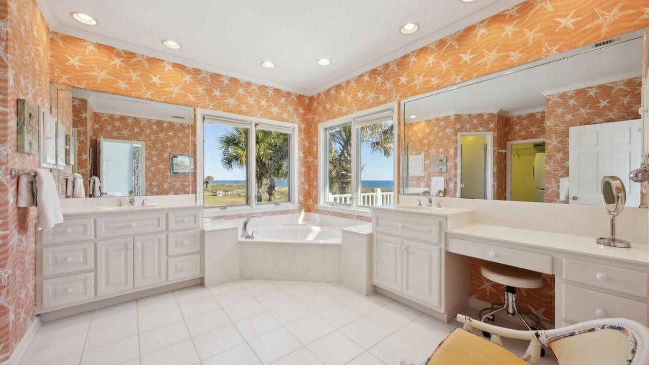 Photo of Bathroom in Jacksonville Beach