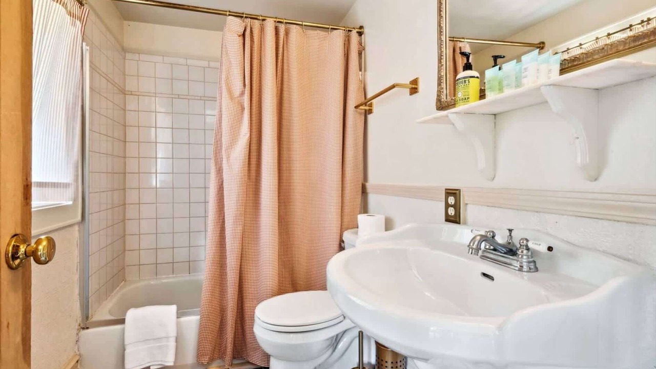 Photo of Bathroom in Faubourg Marigny