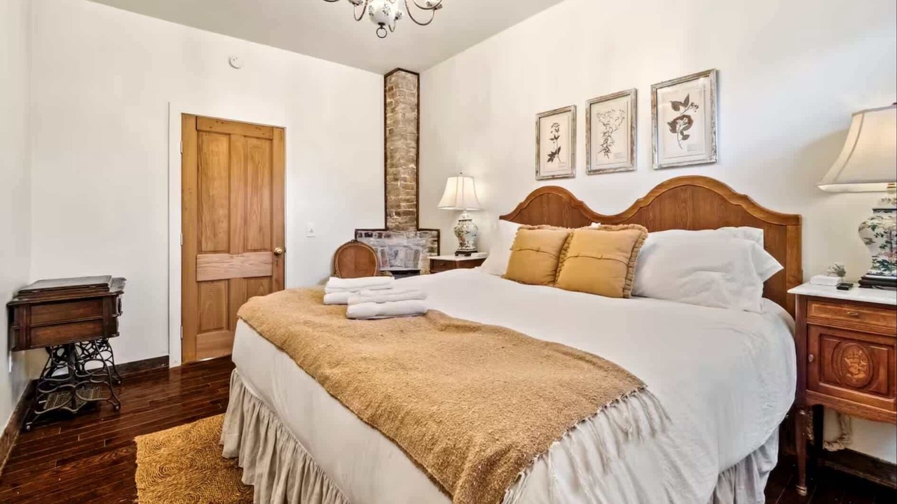 Photo of Bedroom in Faubourg Marigny