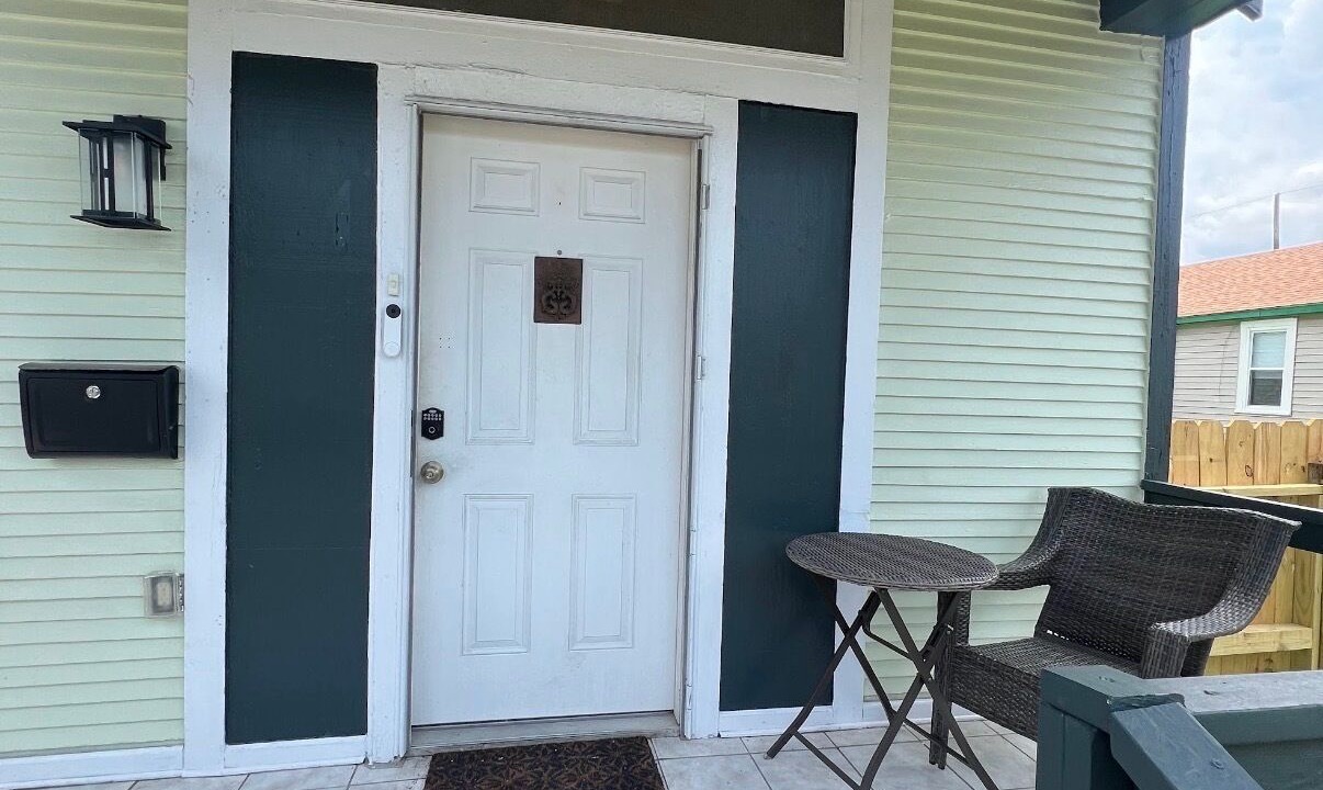 Photo of Patio Balcony in Seventh Ward